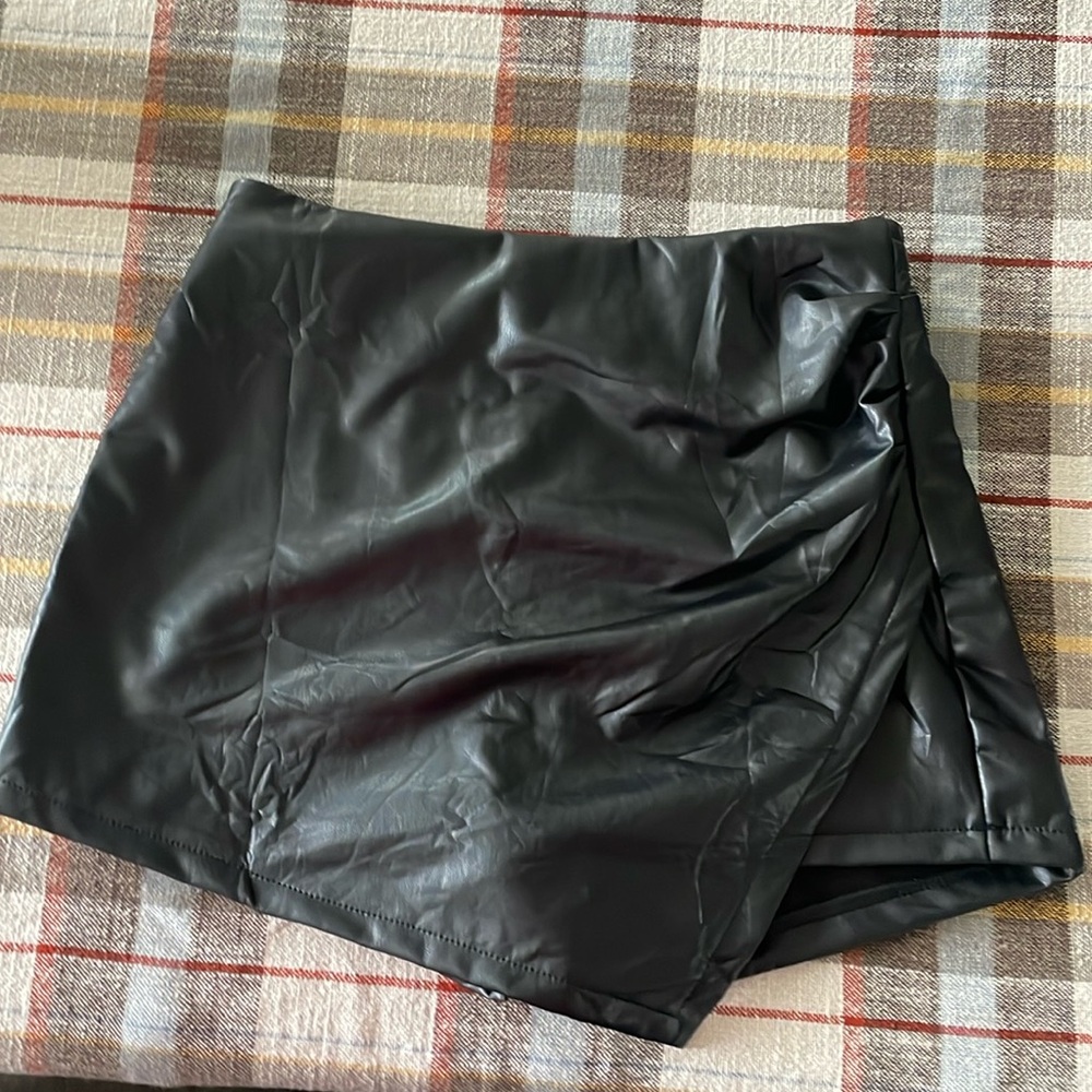 Skort shorts great condition